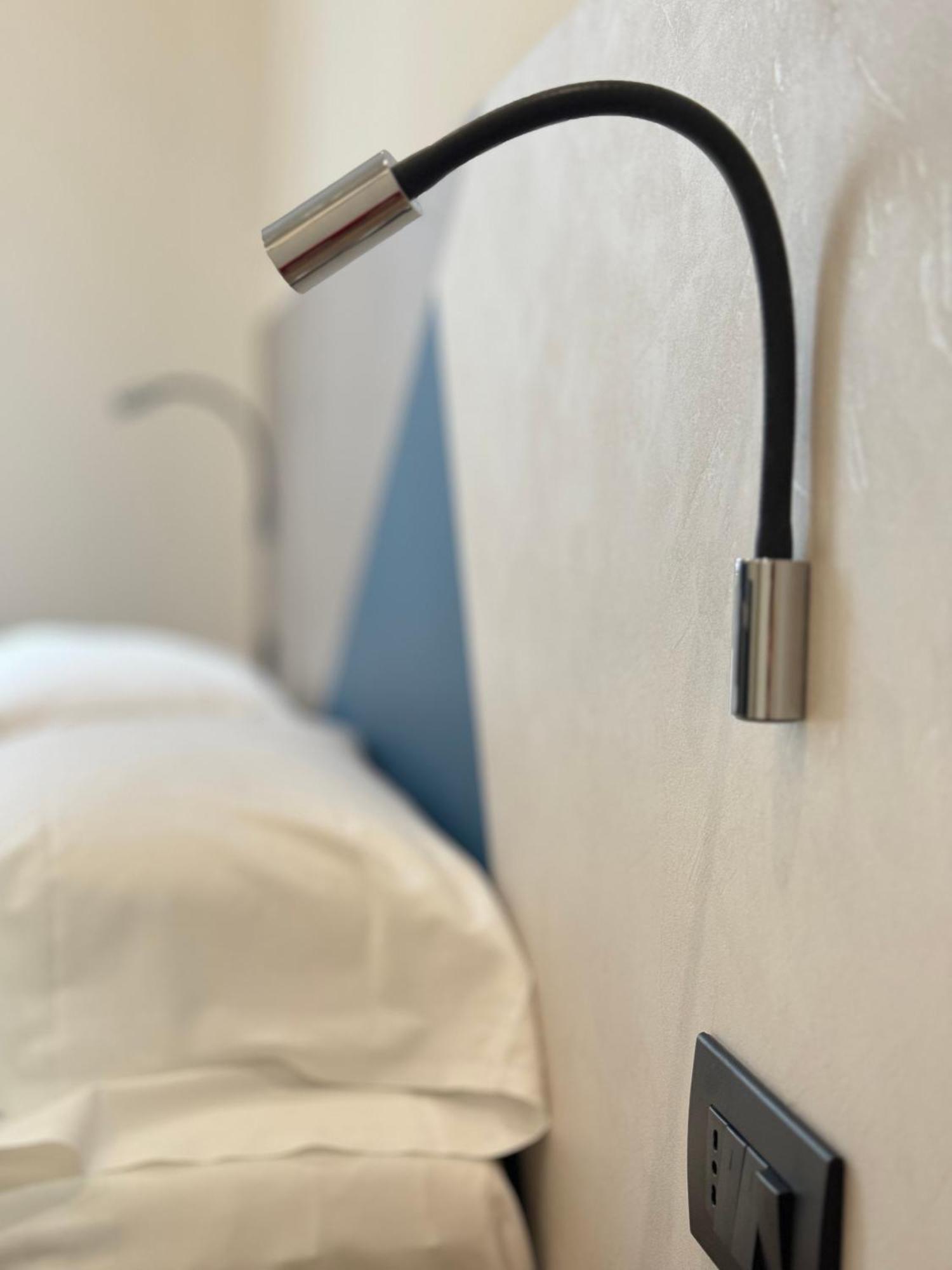 Honeycomb Guesthouse Roma Ngoại thất bức ảnh