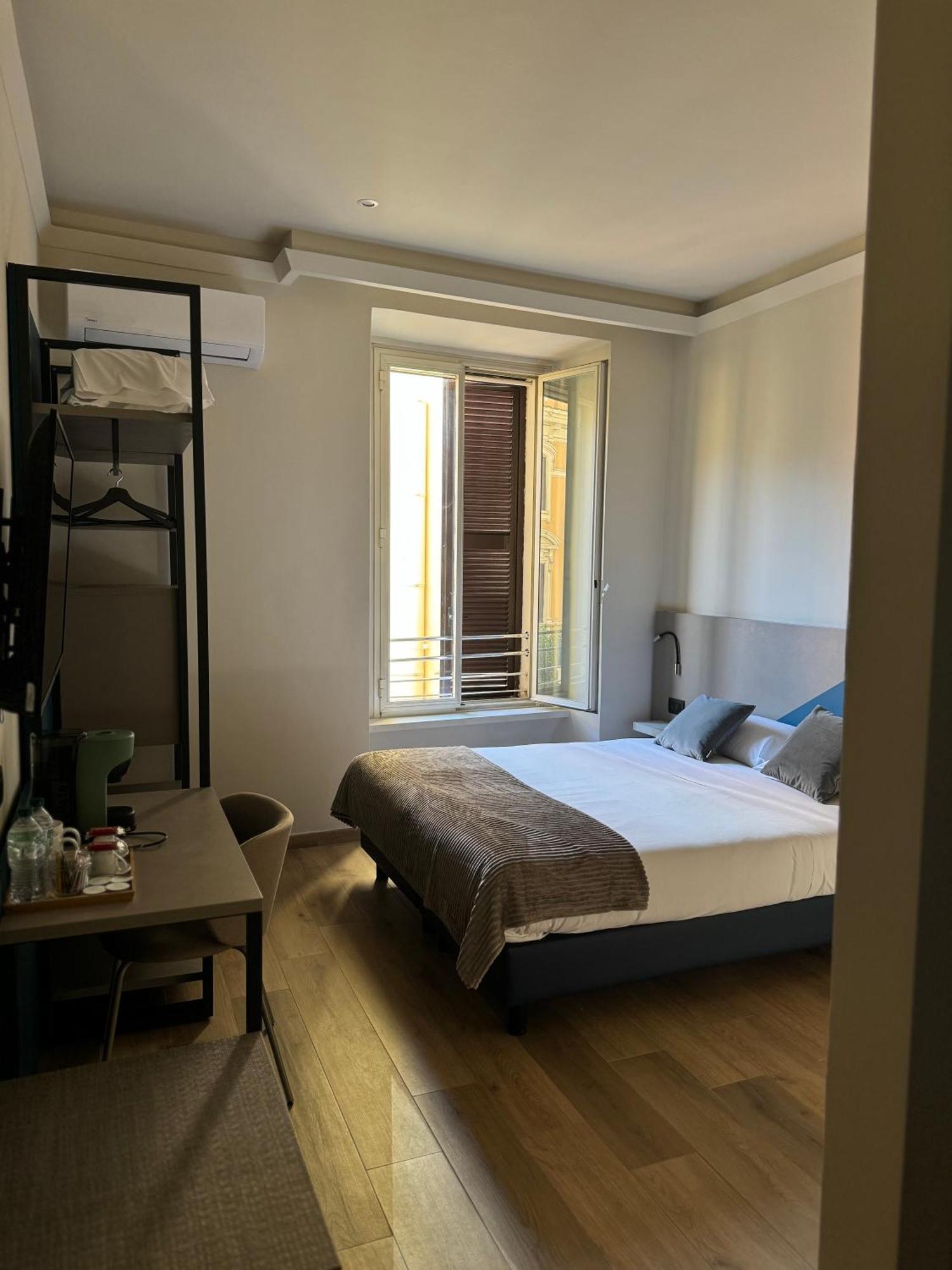 Honeycomb Guesthouse Roma Ngoại thất bức ảnh
