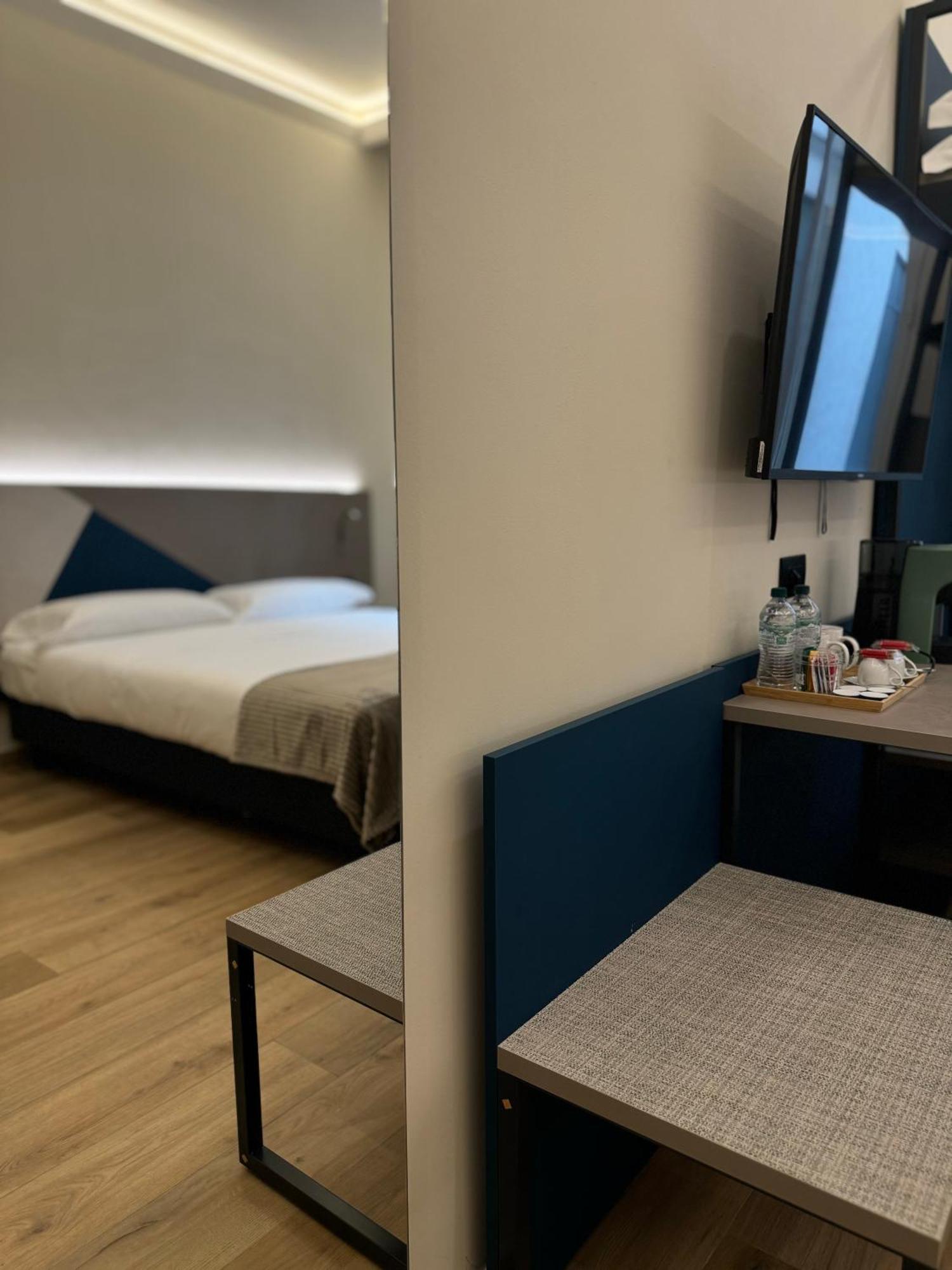 Honeycomb Guesthouse Roma Ngoại thất bức ảnh