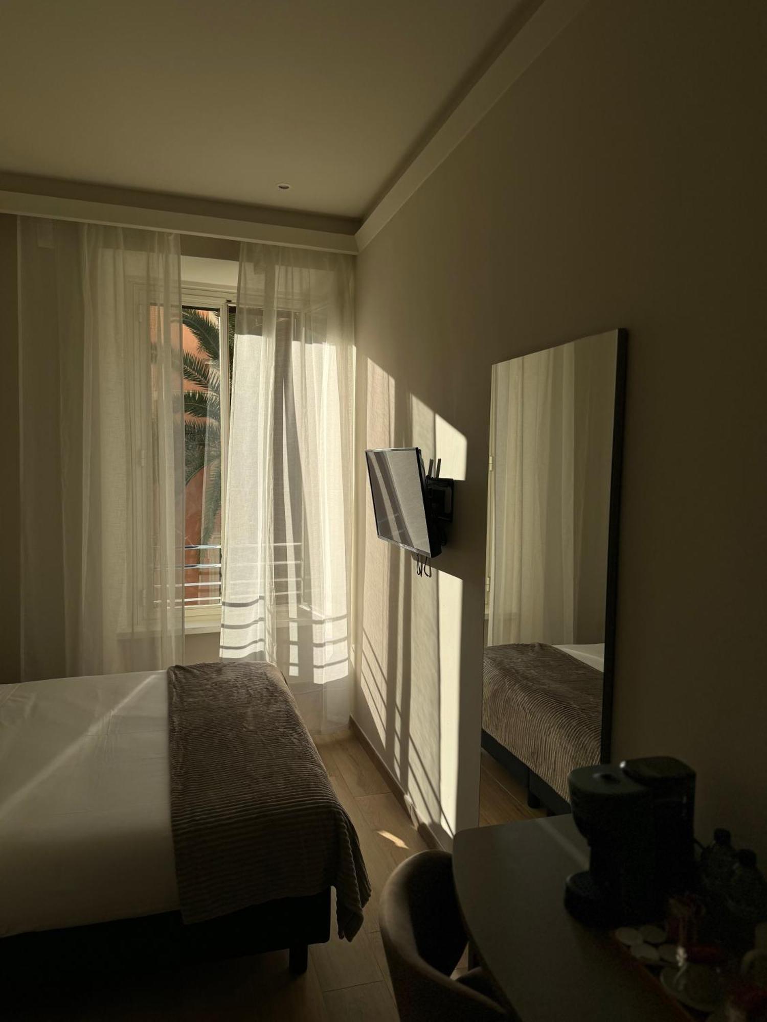 Honeycomb Guesthouse Roma Ngoại thất bức ảnh